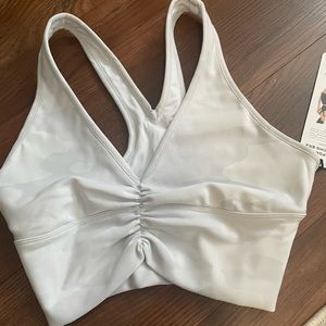 Alo Yoga Vapor Wild Thing Bra